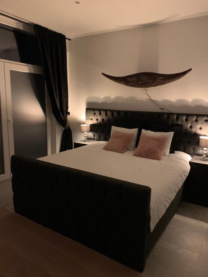 Appartement Op Italielei アントウェルペン エクステリア 写真